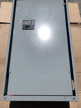 Briggs & Stratton 071011 And 200 Amp Transfer Switch - Service Entrance Rated