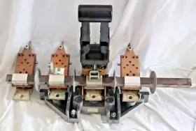 306-4982-02 Cummins 306-3432-02 Onan Crossbar Assembly 4 Pole Transfer Switch Ot 306-4982-02 Cummins 306-3432-02 Onan Crossbar Assembly 4 Pole Transfer Switch Ot