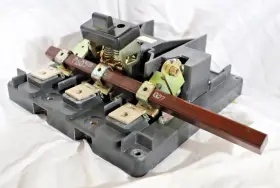 306-5231-02 Cummins 306-3712 Onan Handle Actuator Bypass Ats Emergency Block And