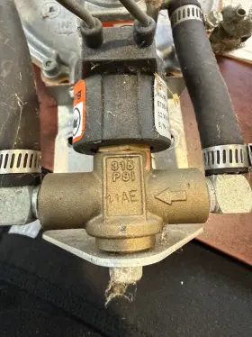 A050e033 Cummins Fuel Solenoid Onan Used