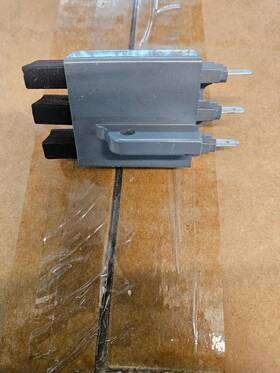 Generac 0j8318 Brush Assembly For Synergy 20kw/15kw Ecogen