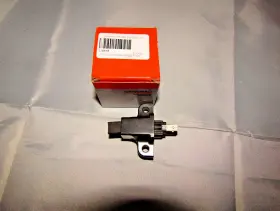 Cj8415 Generac Replacement Air-cooled 2 Position Brush Holder P/n - Cj8415 Generac Replacement Air-cooled 2 Position Brush Holder P/n -