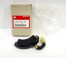 32350-892-632 Honda Genuine Em500 Oem Automatic Voltage Regulator Assy Other