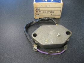 Johnson Evinrude 0581736 Omc Voltage Regulator Jo73