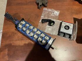 Kraus & Naimer C125-6 And Voltage Selector Switch W Cad11 - Cummins P/n A044t891
