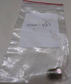 Onan 502-0451 Plug Filter Adapter For Djb Jc And Jb New Old Stock