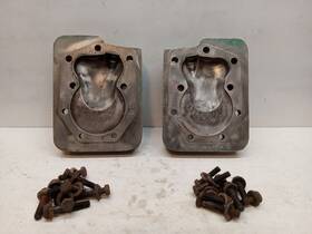 Onan P-1429 Cck Cylinder Heads And P-1430 Oem Originals Vintage