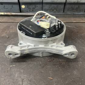 Pulsar Df1800h-33005-c 3250 Generator Alternater End Bracket Used
