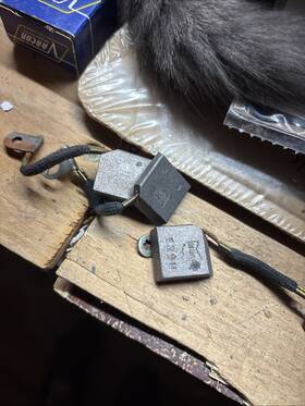 Quality 38-39vintige De Soto 35-36. Hudson Generator Brushes