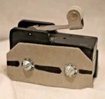 L-3002 Ge Zenith Cne Limit Nylon Scn Sce Microswitch Transfer Roller Ats Used. Price: $85.00.